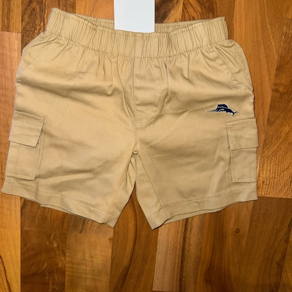 Tommy Bahama kids 3 piece short set Hawaiian casual size 2T khaki NWT‎